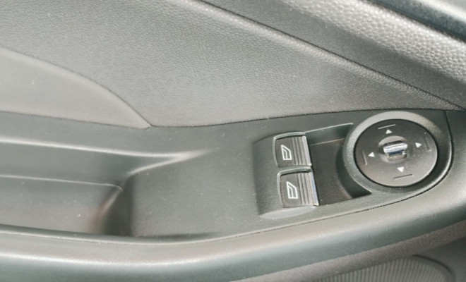 Ford Fiesta 1.5 16V Flex Mec. 5p 2014 Flex-16