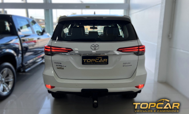 Toyota Hilux SW4 SRX 4x4 2.8 TDI 16V Dies. Aut. 2017 Diesel-3
