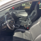 GM - Chevrolet ONIX HATCH PREM. 1.0 12V TB Flex 5p Aut. 2022 Flex-9
