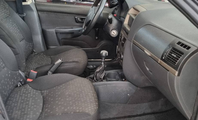 Fiat Palio ATTRA./ITÁLIA 1.4 EVO F.Flex 8V 5p 2011 Flex-0