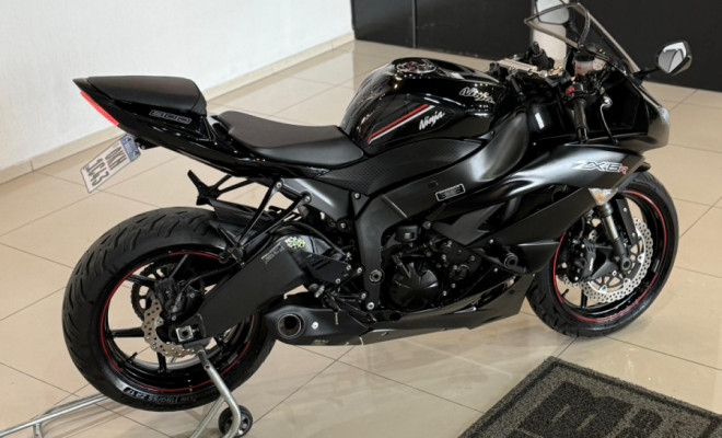 KAWASAKI NINJA ZX-6R 600cc 2012 Gasolina-4