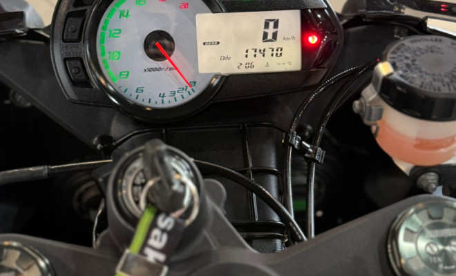 KAWASAKI NINJA ZX-6R 600cc 2012 Gasolina-2