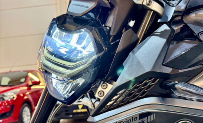 BMW F 900 R Sport Plus 2025 Gasolina-4
