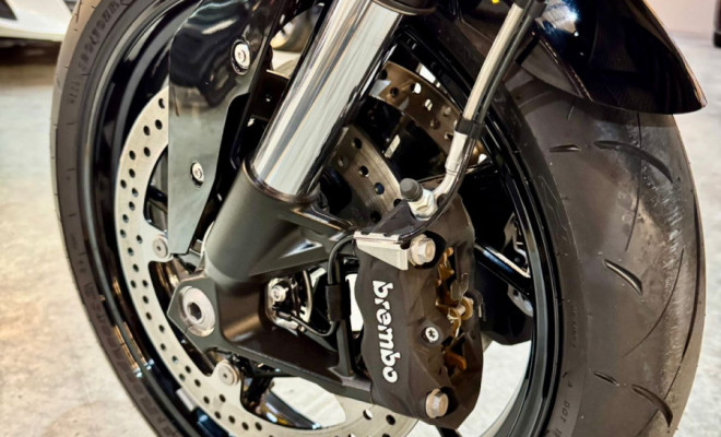BMW F 900 R Sport Plus 2025 Gasolina-13