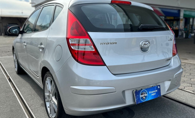 Hyundai i30 2.0 16V 145cv 5p Aut. 2010 Gasolina-2
