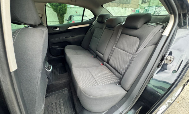 Citroën C4 LOUNGE Tendance 2.0 Flex 4p Aut. 2015 Flex-7