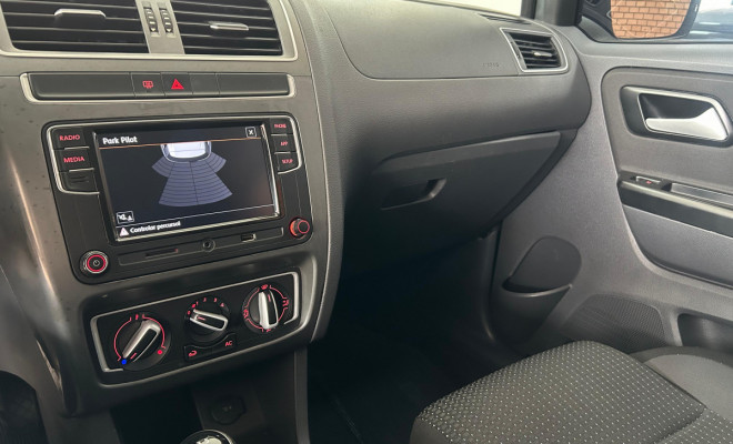 VW - VolksWagen Fox Connect 1.6 Flex 8V 5p 2019 Flex-8