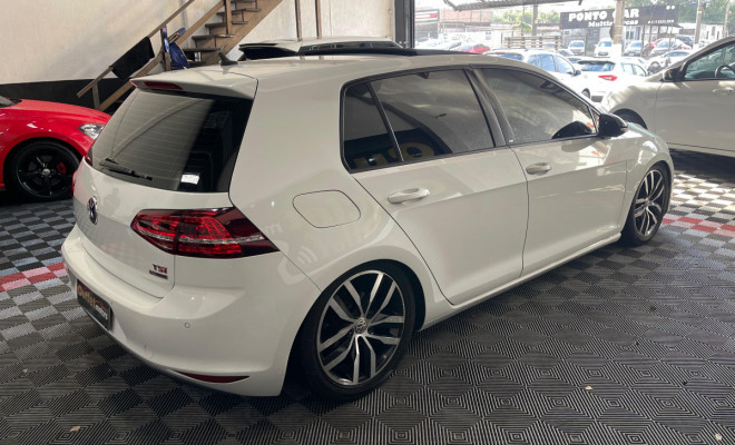 VW - VolksWagen Golf Highline 1.4 TSI 140cv Aut. 2014 Gasolina-2