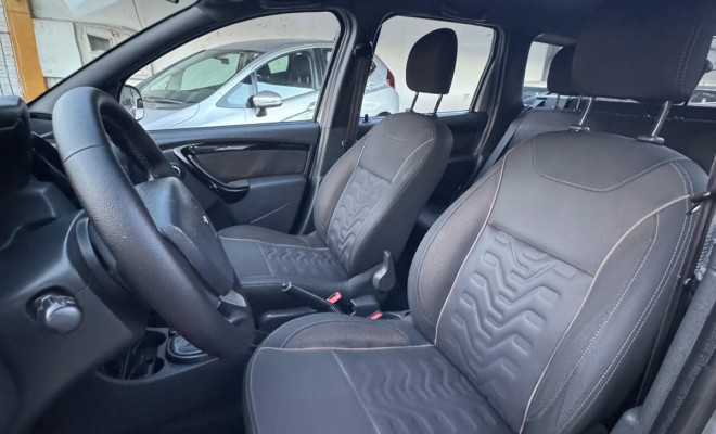 Renault SANDERO Expression Hi-Flex 1.6 8V 5p 2011 Flex-9