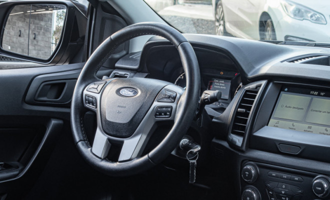 Ford Ranger Black 2.2 4x2 CD Diesel Aut. 2023 Diesel-15