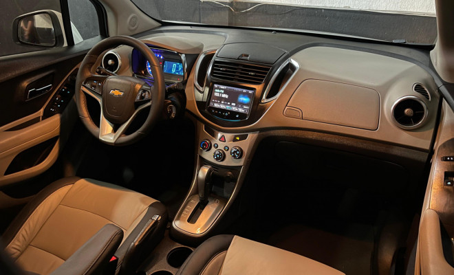 GM - Chevrolet TRACKER LTZ 1.8 16V Flex 4x2 Aut. 2014 Flex-6