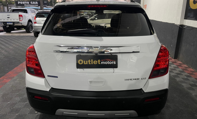 GM - Chevrolet TRACKER LTZ 1.8 16V Flex 4x2 Aut. 2014 Flex-4