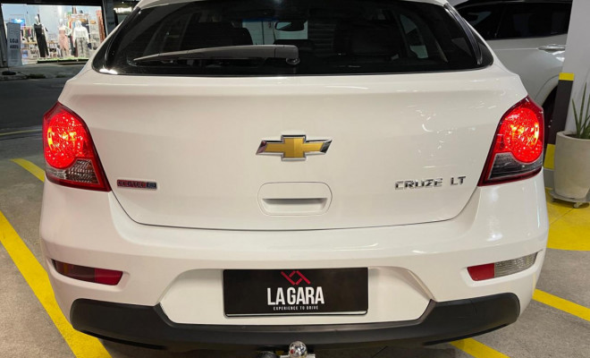 GM Chevrolet Cruze HB Sport LT 1.8 16V Flex Aut 2015-2