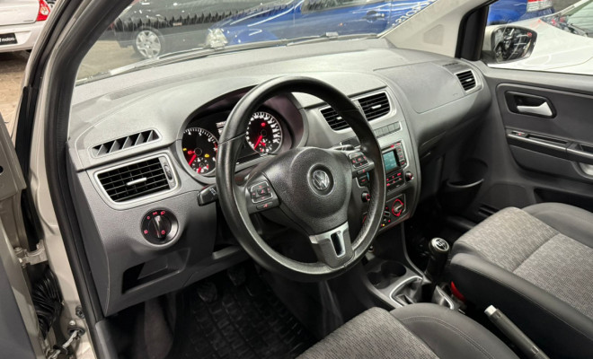 VW - VolksWagen SPACEFOX  SPORTLINE/HIGHLINE 1.6 T.Flex 2014 Flex-6