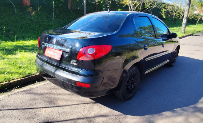 Peugeot 207 Sed. Passion XR Sport 1.4 Flex 8V 4p 2009 Flex-7