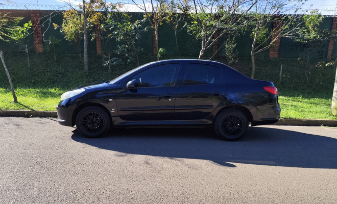 Peugeot 207 Sed. Passion XR Sport 1.4 Flex 8V 4p 2009 Flex
