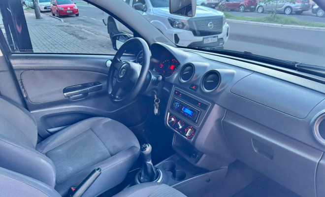 VW - VolksWagen Gol (novo) 1.6 Mi Total Flex 8V 4p 2013 Flex-8