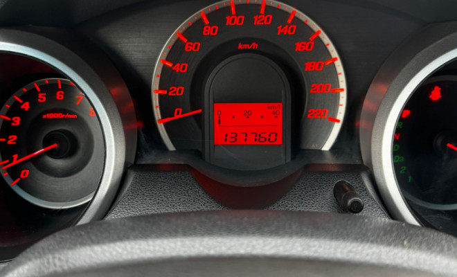 FIT LX 1.4 Automático 2013 – Versatilidade, economia e conforto em um só carro!-10