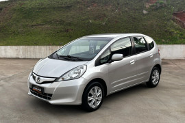 FIT LX 1.4 Automático 2013 – Versatilidade, economia e conforto em um só carro!
