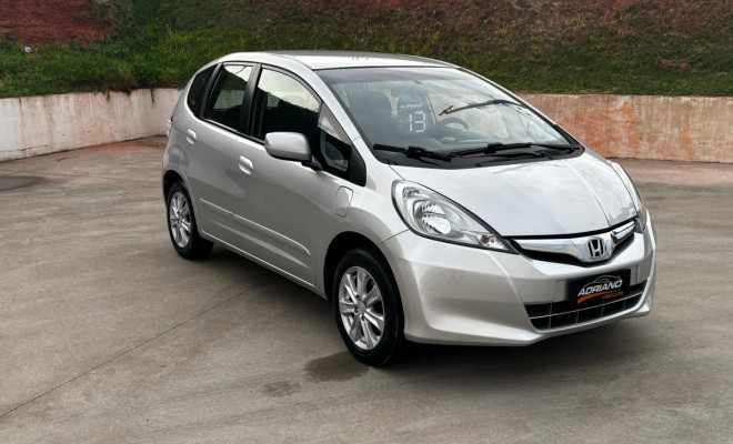 FIT LX 1.4 Automático 2013 – Versatilidade, economia e conforto em um só carro!-14