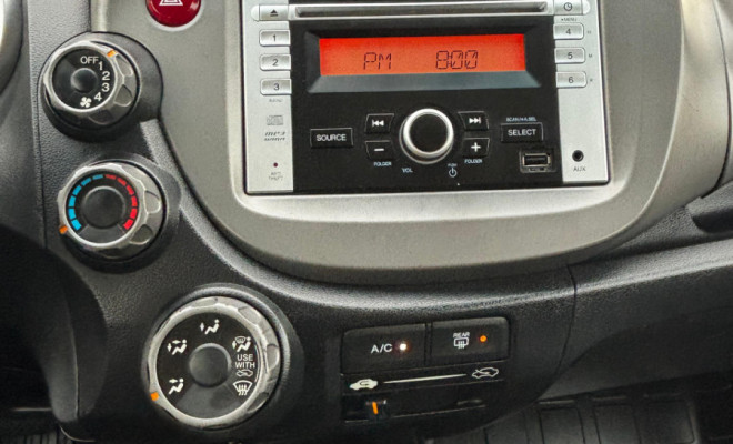 FIT LX 1.4 Automático 2013 – Versatilidade, economia e conforto em um só carro!-4