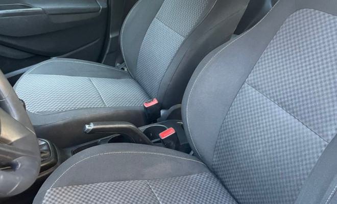 GM - Chevrolet ONIX HATCH LT 1.0  Mec. 2018 Flex-6