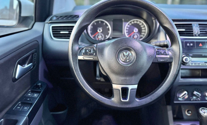 VW - VolksWagen Fox PRIME/Higli. 1.6 Total Flex 8V 5p 2011 Flex-9