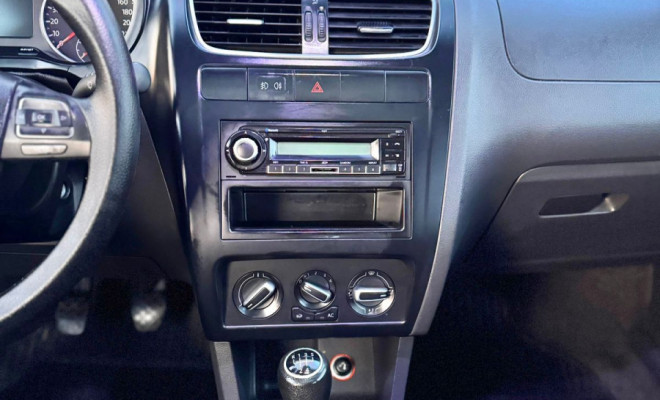 VW - VolksWagen Fox PRIME/Higli. 1.6 Total Flex 8V 5p 2011 Flex-8