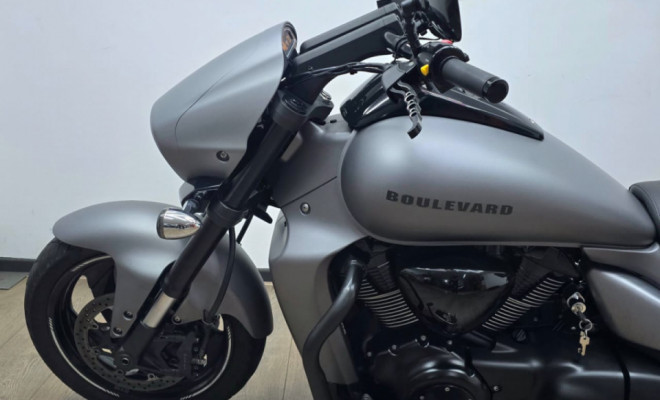SUZUKI BOULEVARD M1800R B.O.S.S. 2019 Gasolina-7