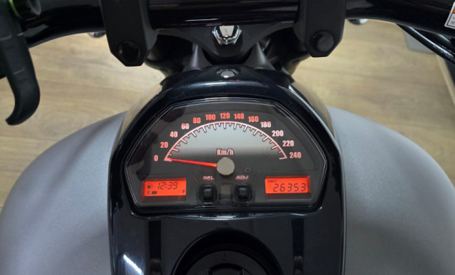 SUZUKI BOULEVARD M1800R B.O.S.S. 2019 Gasolina-12