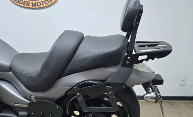 SUZUKI BOULEVARD M1800R B.O.S.S. 2019 Gasolina-8