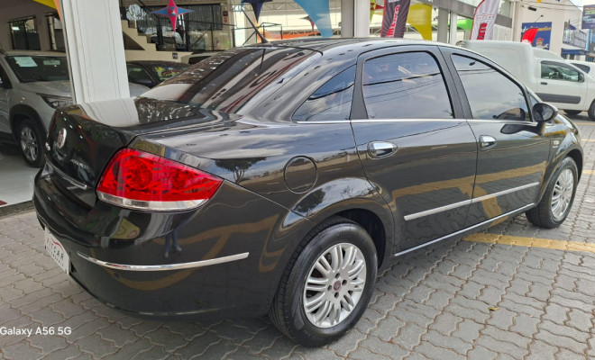 Fiat LINEA ESSENCE Dualogic 1.8 Flex 16V 4p 2012 Flex-4