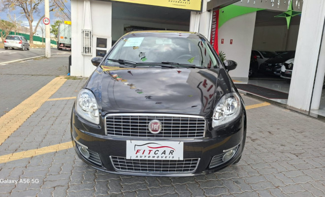 Fiat LINEA ESSENCE Dualogic 1.8 Flex 16V 4p 2012 Flex