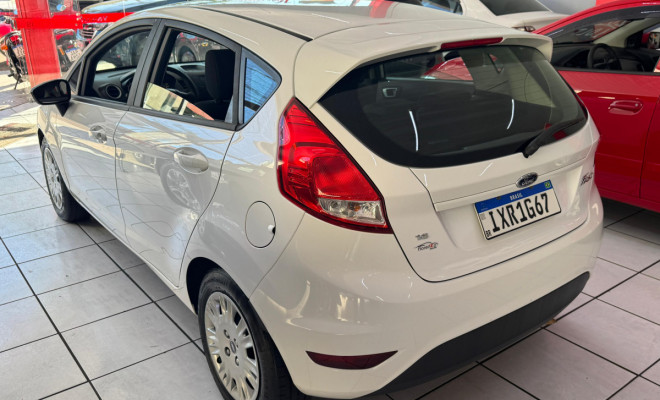 Ford Fiesta 1.6 16V Flex Mec. 5p 2015 Flex-4