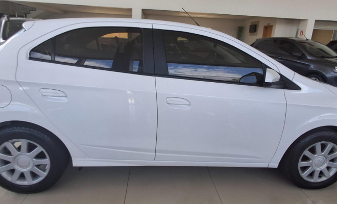 GM - Chevrolet ONIX HATCH LT 1.4 8V FlexPower 5p Mec. 2018 Flex-5