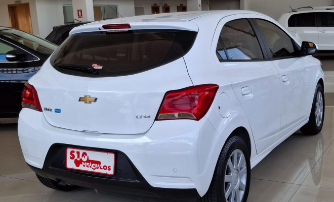 GM - Chevrolet ONIX HATCH LT 1.4 8V FlexPower 5p Mec. 2018 Flex-4