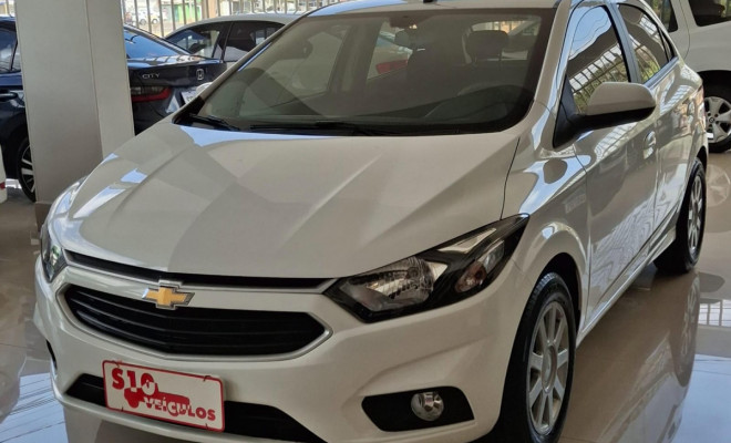 GM - Chevrolet ONIX HATCH LT 1.4 8V FlexPower 5p Mec. 2018 Flex