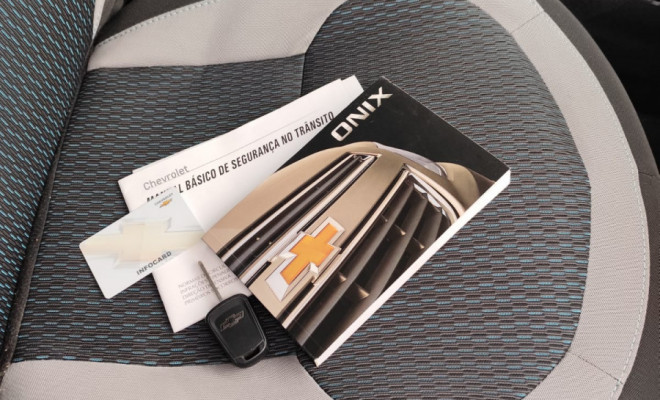 GM - Chevrolet ONIX HATCH LS 1.0 8V FlexPower 5p Mec. 2016 Flex-6