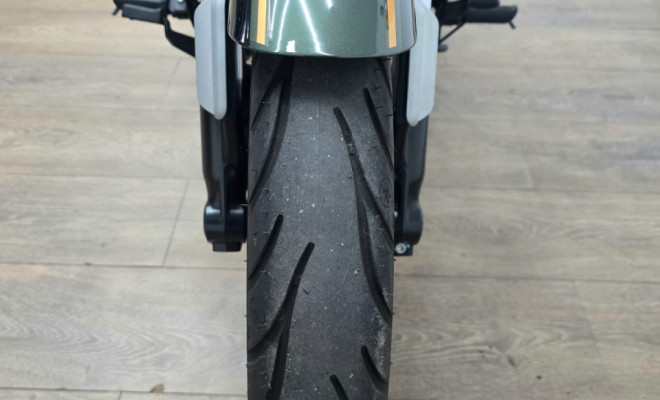 Royal Enfield Super Meteor Interstellar 650cc ABS 2025 Gasolina-8