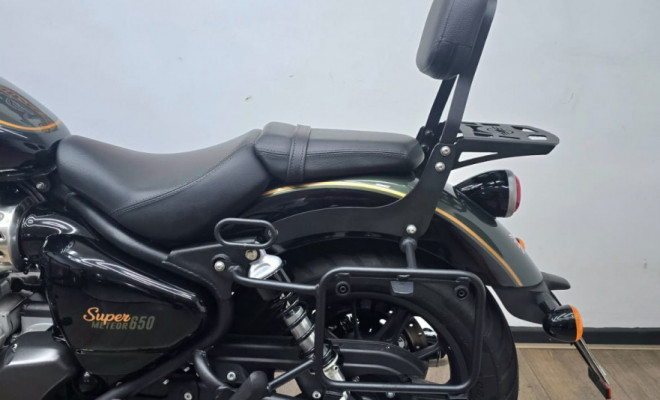 Royal Enfield Super Meteor Interstellar 650cc ABS 2025 Gasolina-12