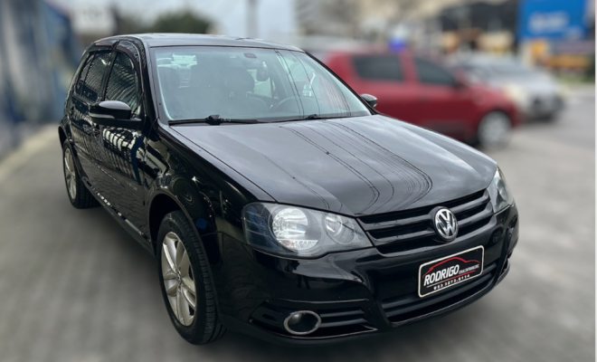 VW - VolksWagen Golf Sportline 1.6 Mi Total Flex 8V 4p 2013 Flex-0