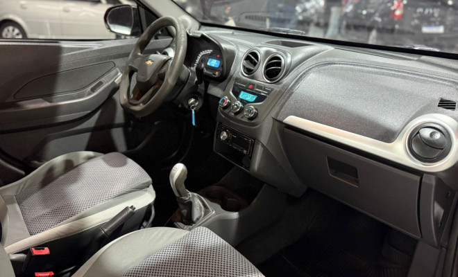 GM - Chevrolet MONTANA LS 1.4 ECONOFLEX 8V 2p 2015 Flex-4
