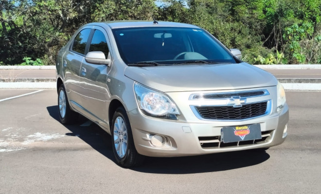 GM - Chevrolet COBALT LT 1.8 8V Econo.Flex 4p Mec. 2013 Flex