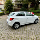 GM - Chevrolet ONIX HATCH Joy 1.0 8V Flex 5p Mec. 2017 Flex-5