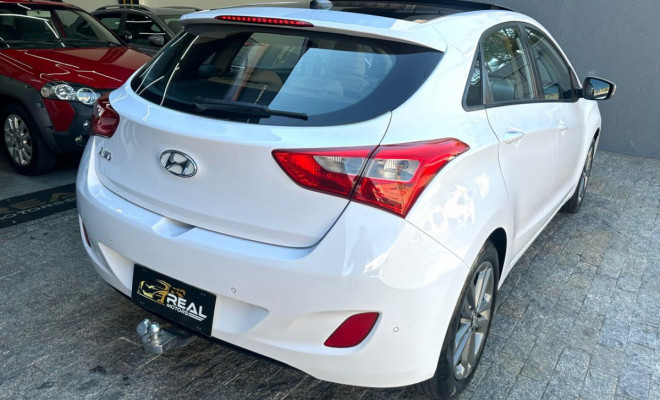 Hyundai i30 1.8 16V Aut. 5p 2016 Gasolina-14
