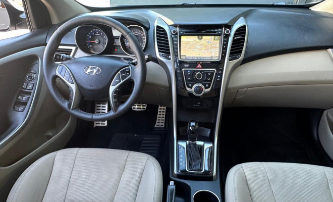 Hyundai i30 1.8 16V Aut. 5p 2016 Gasolina-15