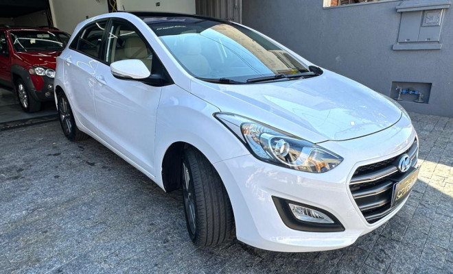 Hyundai i30 1.8 16V Aut. 5p 2016 Gasolina-10