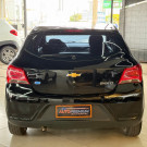 GM - Chevrolet ONIX HATCH LT 1.0 8V FlexPower 5p Mec. 2018 Flex-8