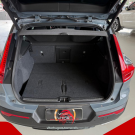 Volvo XC 40 T-5 R-DESIGN SPE. ED 2.0 252cv AWD 2020 Gasolina-4