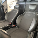 GM - Chevrolet ONIX HATCH LT 1.0 8V FlexPower 5p Mec. 2019 Flex-8